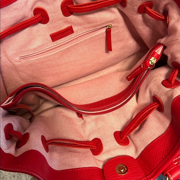 Dooney & Bourke Red Leather Bag EUC. Looks new!!!  Inside is perfect CLEAN - Picture 3 of 14